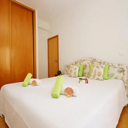Apartment In Albufeira With Marina Views Albufeira