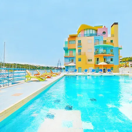 Apartment In Albufeira With Marina Views 公寓